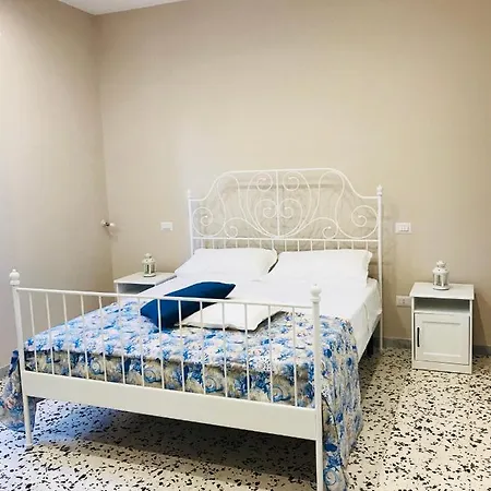 Bed and breakfast Miccio 3*